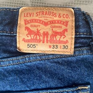 NWOT MENS LEVI STRAUSS &CO. 505 JEANS
